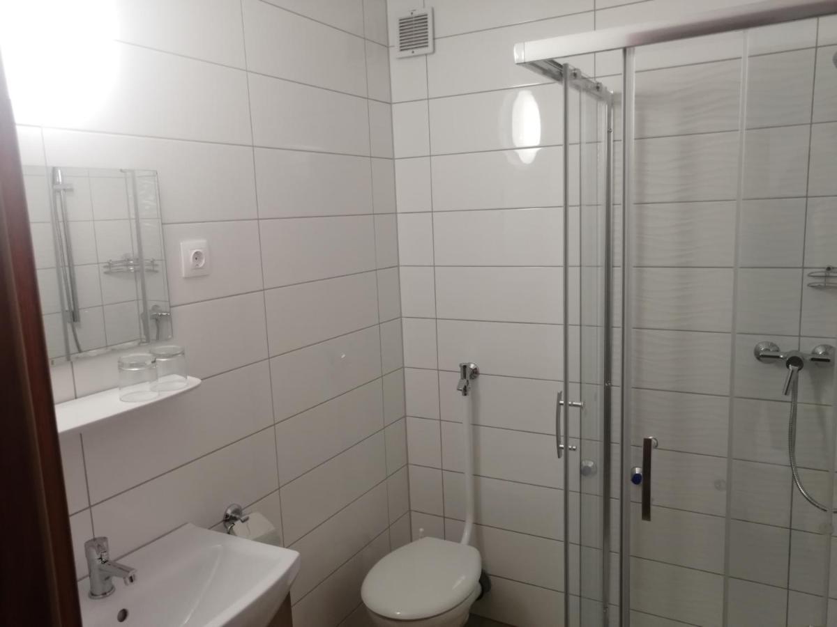 Anita Apartment Buk